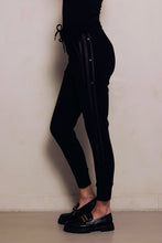 Afbeelding in Gallery-weergave laden, ZHRILL BROEK FABIA SLIM FIT black
