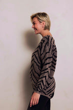 Load image into Gallery viewer, ZHRILL PULLOVER NINA ZEBRA sand
