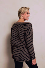 Load image into Gallery viewer, ZHRILL PULLOVER NINA ZEBRA sand
