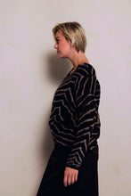 Load image into Gallery viewer, ZHRILL PULLOVER NINA ZEBRA black
