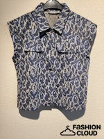 Load image into Gallery viewer, GEISHA GILET off white/blue
