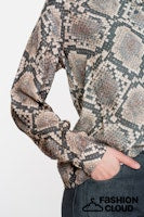 Afbeelding in Gallery-weergave laden, GEISHA BLOUSE ANIMAL black/sand
