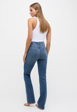 Afbeelding in Gallery-weergave laden, ANGELS JEANS LENI BOOTCUT mid blue used
