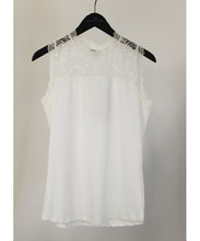 Load image into Gallery viewer, TRAMONTANA PARIS BASIC TOP LACE off white
