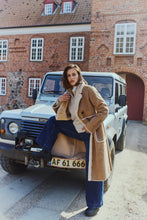 Load image into Gallery viewer, FREEQUENT JACKET LAMSE FAUX FUR thrush

