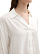 Afbeelding in Gallery-weergave laden, TOM TAILOR DENIM OPEN COLLAR BLOUSE off white
