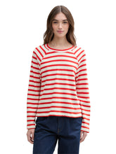 Afbeelding in Gallery-weergave laden, TOM TAILOR DENIM STRUCTURE T-SHIRT WITH BUTTONS white red stripe
