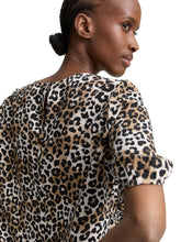 Afbeelding in Gallery-weergave laden, TOM TAILOR DENIM VISCOSE SHIRT WITH PUFF SLEEVE leo print
