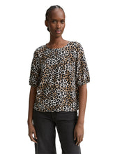 Afbeelding in Gallery-weergave laden, TOM TAILOR DENIM VISCOSE SHIRT WITH PUFF SLEEVE leo print
