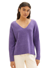 Afbeelding in Gallery-weergave laden, TOM TAILOR DENIM COZY V-NECK PULLOVER lilac melange
