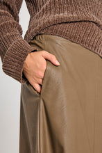 Afbeelding in Gallery-weergave laden, FREEQUENT ROK HARLEY FAUX LEATHER SKIRT morel

