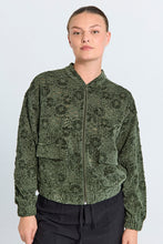 Load image into Gallery viewer, FREEQUENT JACKET GRY VELVET LACE kombu green
