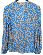 Load image into Gallery viewer, FREEQUENT BLOUSE ADNEY moonbeam w. azure blue
