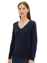 Afbeelding in Gallery-weergave laden, TOM TAILOR SWEATER BASIC V-NECK real navy blue
