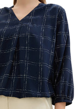 Afbeelding in Gallery-weergave laden, TOM TAILOR FEMININE V-NECK BLOUSE delicate navy check
