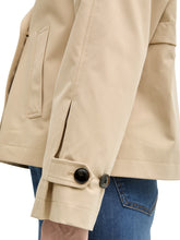 Afbeelding in Gallery-weergave laden, TOM TAILOR SHORT TRENCHCOAT soft taupe beige
