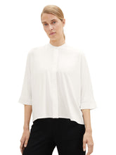 Afbeelding in Gallery-weergave laden, TOM TAILOR SOLID LOOSE FIT BLOUSE whisper white
