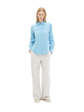 Afbeelding in Gallery-weergave laden, TOM TAILOR FABRIC MIX BLOUSE clear light blue
