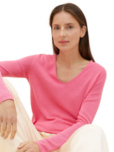 Afbeelding in Gallery-weergave laden, TOM TAILOR SWEATER BASIC V-NECK carmine pink

