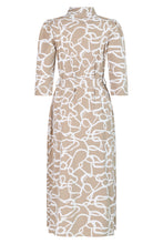 Load image into Gallery viewer, ZOSO PHILIPPA PRINT TRAVEL DRESS sand/white
