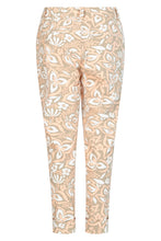 Afbeelding in Gallery-weergave laden, ZOSO HELMA PRINT TRAVEL PANT sand/apricot
