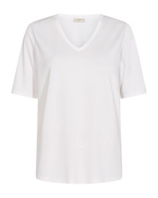 Afbeelding in Gallery-weergave laden, FREEQUENT SHIRT NELLIE BASIC V-NECK TEE brilliant white
