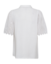 Afbeelding in Gallery-weergave laden, FREEQUENT SHIRT LARA CUTWORK EMBROIDERY brilliant white
