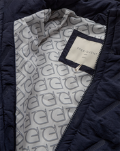 Load image into Gallery viewer, FREEQUENT JACKET CROWN QUILT salute
