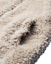Load image into Gallery viewer, FREEQUENT JACKET SLEEPY FAUX FUR W. ZIPPER moonbeam
