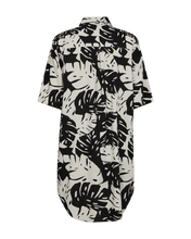 Afbeelding in Gallery-weergave laden, FREEQUENT SHIRTDRESS LAVISCO ALL OVER PRINT moonbeam w. black
