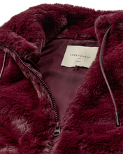 Load image into Gallery viewer, FREEQUENT WAISTCOAT FONY FAUX FUR VEST W. ZIPPER port royale
