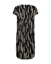 Load image into Gallery viewer, FREEQUENT DRESS FLOI PRINTED black w. moonbeam
