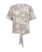 Afbeelding in Gallery-weergave laden, FREEQUENT BLOUSE LAVISCO TIE DETAIL PRINT moonbeam w. simply taupe
