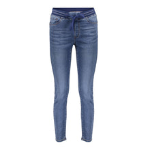 Load image into Gallery viewer, GEISHA JEANS WITH SLIT STONE BLUE DENIM
